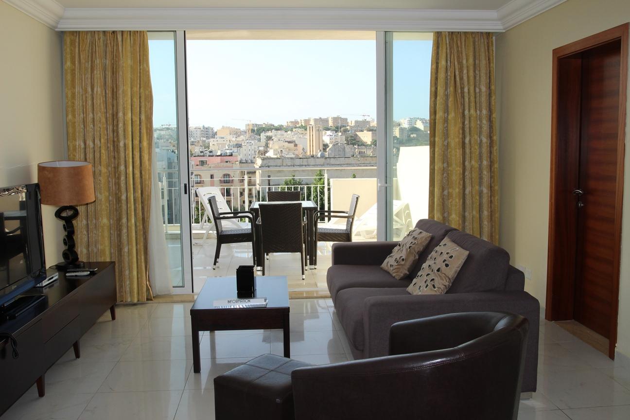 Aparthotel Onyx Saint Julian's