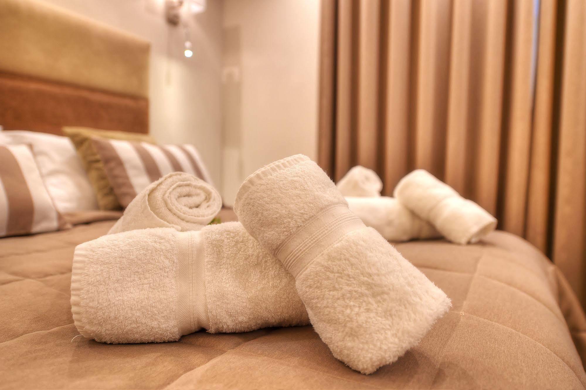 Onyx Aparthotel