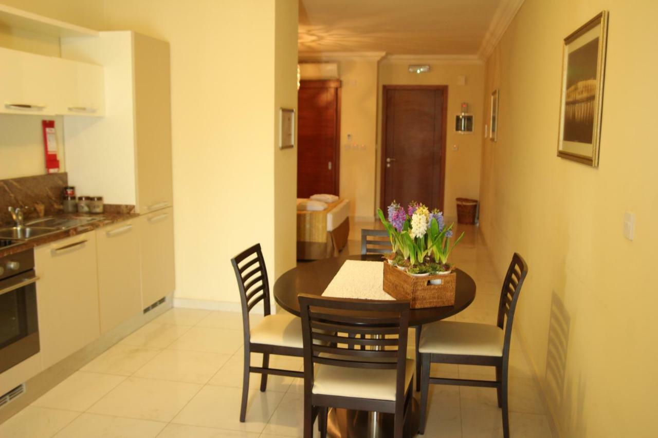 Onyx Aparthotel 3*