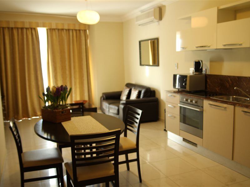 Onyx Aparthotel